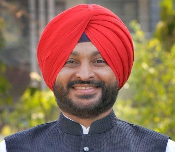 ਵਿਵਾਦਤ ਬਿਆਨ ਮਗਰੋਂ ਰਵਨੀਤ ਬਿੱਟੂ ਨੇ ਮੰਗੀ ਮਾਫ਼ੀ, ਕਿਹਾ- ਕਿਸੇ ਦੀ ਭਾਵਨਾ ਠੇਸ ਪਹੁੰਚਾਉਣ ਦਾ ਇਰਾਦਾ ਨਹੀਂ ਸੀ