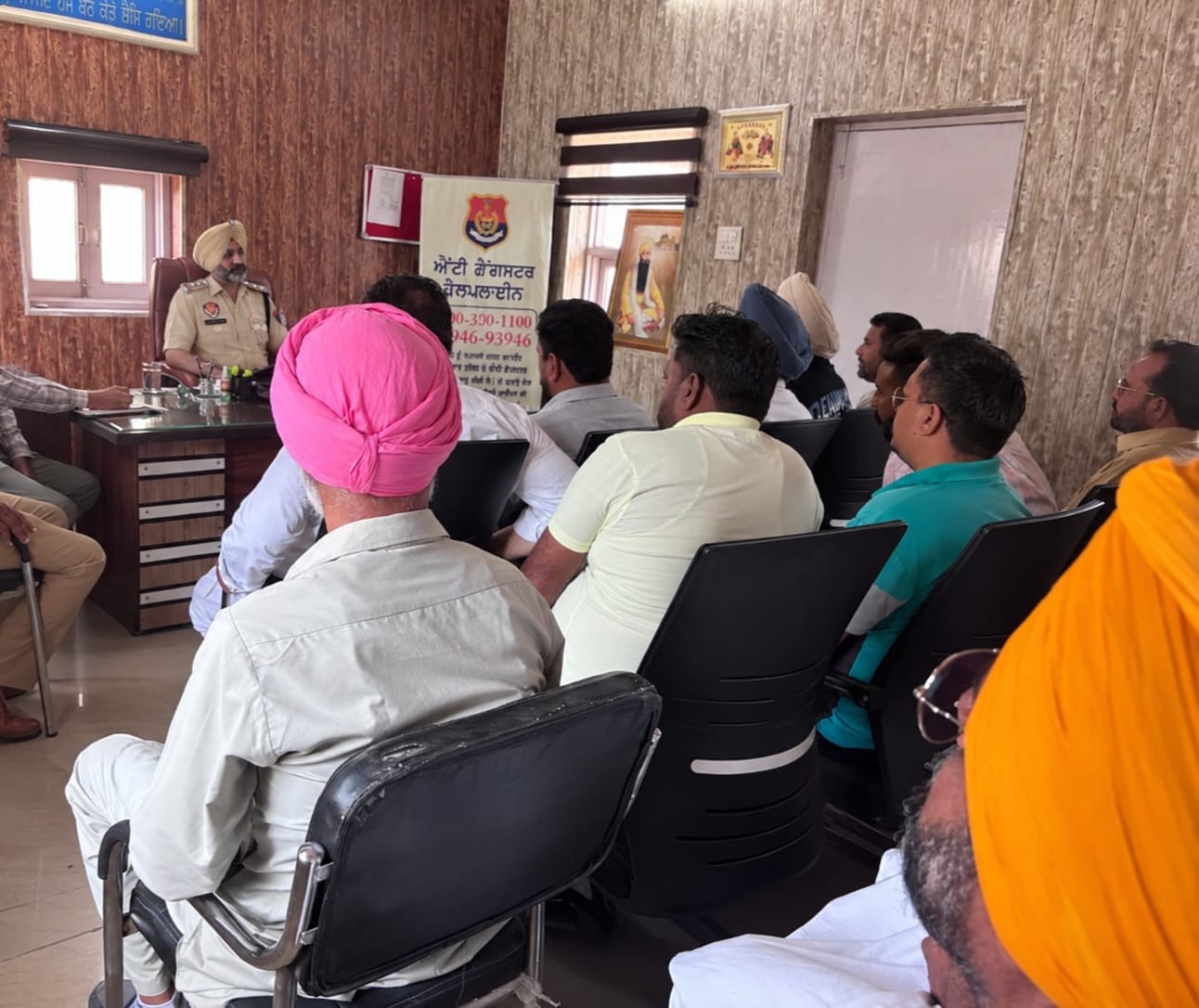 “ਸੰਪਰਕ” ਪ੍ਰੋਗਰਾਮ ਤਹਿਤ ਸ੍ਰੀ ਮੁਕਤਸਰ ਸਾਹਿਬ ਪੁਲਿਸ ਵੱਲੋਂ ਜਨਤਾ ਨਾਲ ਸਿੱਧਾ ਰਾਬਤਾ, ਵਿਸ਼ੇਸ਼ ਮੀਟਿੰਗਾਂ ਤੇ ਸੈਮੀਨਾਰ