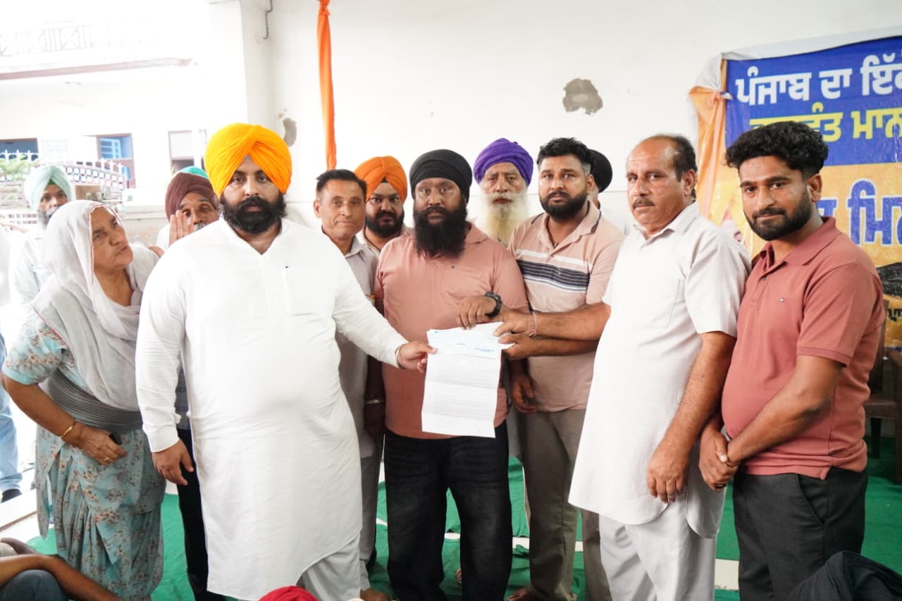 ਬਸਤੀ ਚੌਧਰੀ ਬਾਂਠਾ ਵਿਖੇ ਲੋਕ ਮਿਲਣੀ ਦੌਰਾਨ ਹਰਜੋਤ ਸਿੰਘ ਬੈਂਸ ਨੇ ਸੁਣੀਆਂ ਲੋਕਾਂ ਦੀਆਂ ਸਮੱਸਿਆਵਾਂ