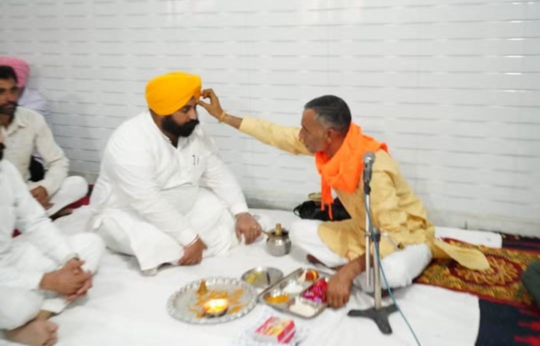 ਕੈਬਨਿਟ ਮੰਤਰੀ ਹਰਜੋਤ ਬੈਂਸ ਦਾ ਵੱਡਾ ਸੰਕਲਪ, 21 ਮੰਗਲਵਾਰ, 21 ਪਿੰਡਾਂ ਵਿੱਚ ਬਜਰੰਗ ਬਲੀ ਦੇ ਚਰਨਾਂ ’ਚ ਨਤਮਸਤਕ ਹੋਣਗੇ