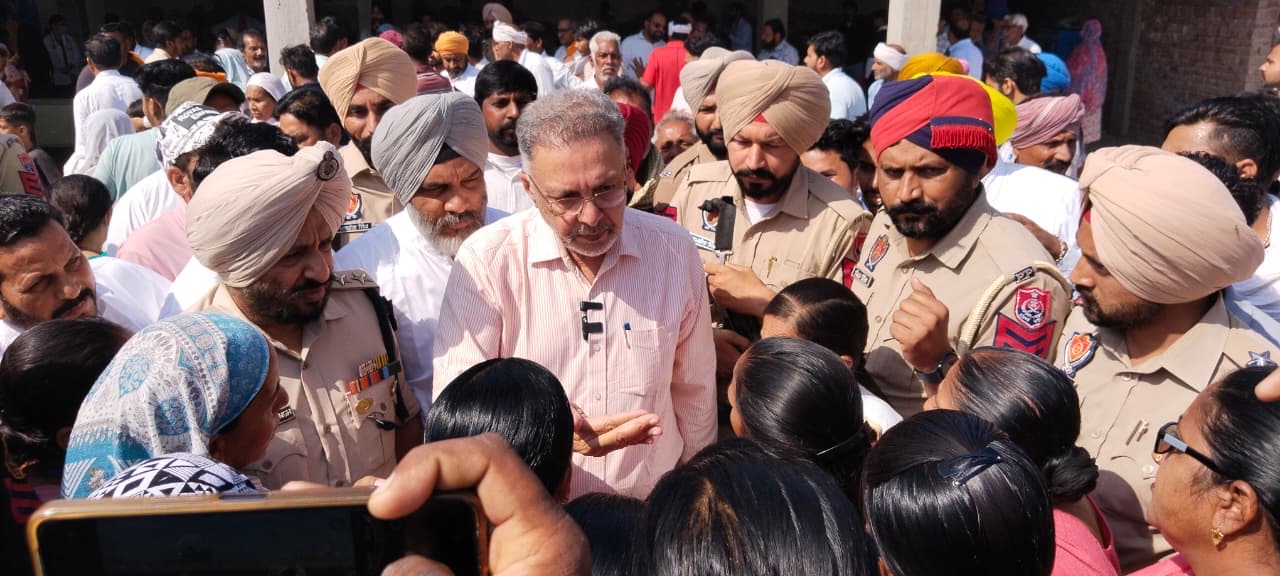 ਸਿਹਤ ਮੰਤਰੀ ਡਾ. ਬਲਬੀਰ ਸਿੰਘ ਨੇ ਪਿੰਡ ਹਜ਼ਾਰਾ ਵਾਲਾ ਦਾ ਕੀਤਾ ਦੌਰਾ, ਸੁਣੀਆਂ  ਲੋਕਾਂ ਦੀਆਂ ਸਮੱਸਿਆਵਾਂ