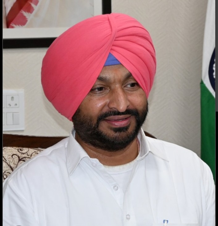 ਰਵਨੀਤ ਬਿੱਟੂ ਨੂੰ SC ਕਮਿਸ਼ਨ ਨੇ ਕੀਤਾ ਤਲਬ